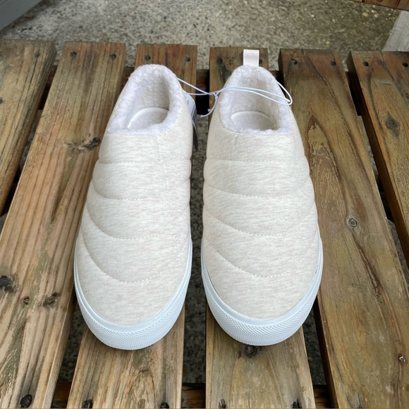 Hurley Arlo Puff Slip On Clog Shoes Size 6
Cream White - Picture 8 of 12